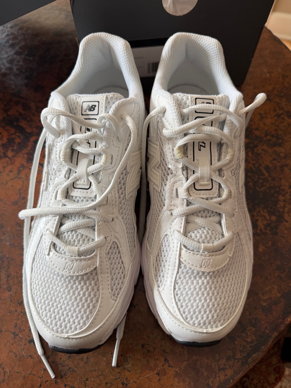 New balance 740 white mesh sneakers new inbox. Price is firm